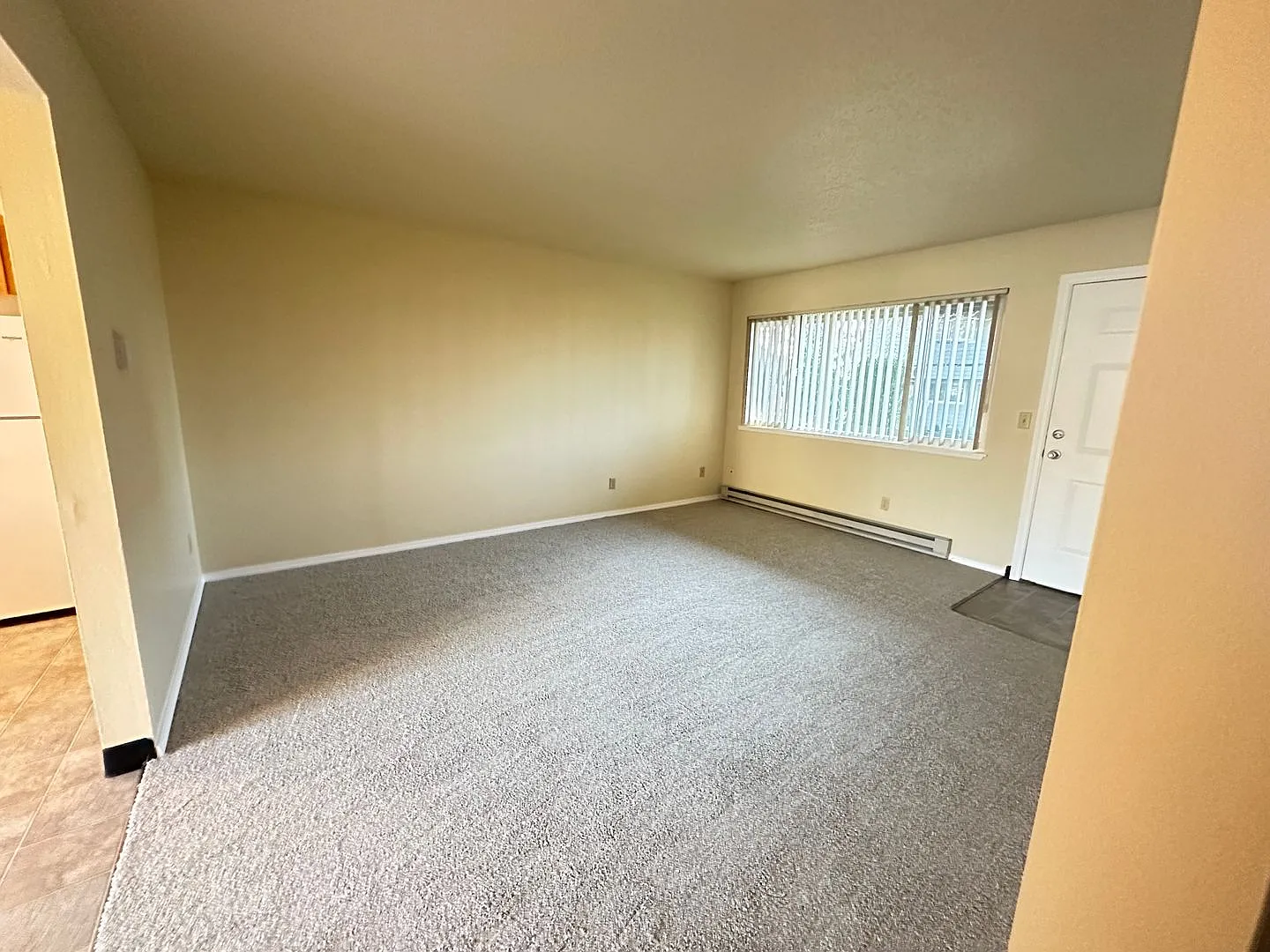 Clackamas Street Apartments — Photo 3