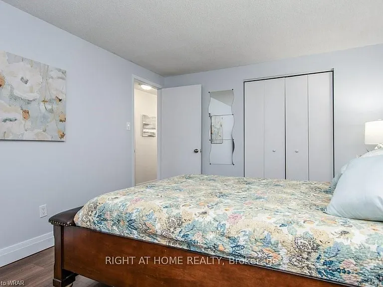 554 Halberstadt Cir — Photo 21
