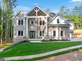 2121 E Maddox Rd, Buford, GA 30519