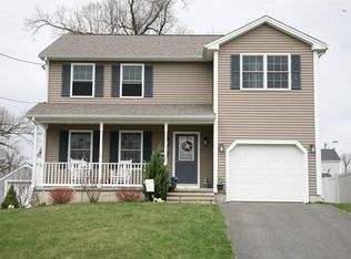 52 Chesterfield Ave, Springfield, MA 01118