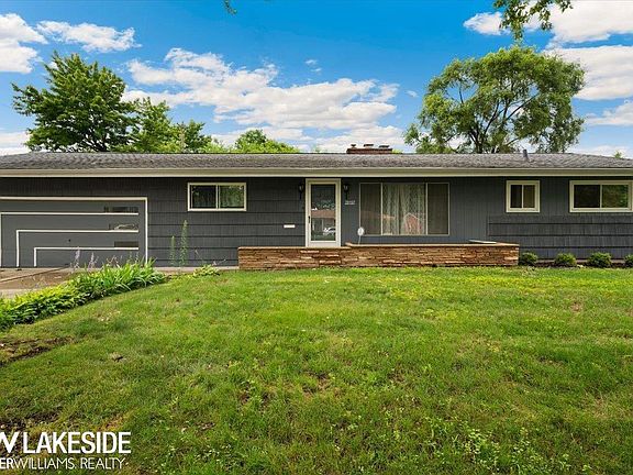 4th image of 28197 Roan Dr