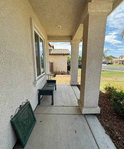 15645 Calabria Ct — Photo 2