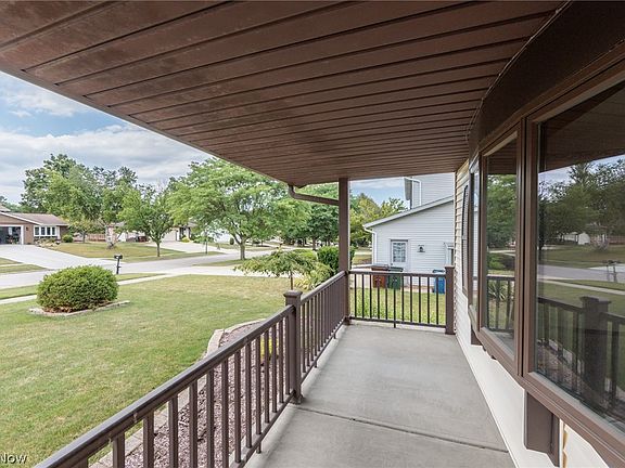 3rd image of 3880 Clearwater Dr