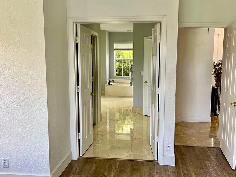 21510 Halstead Dr — Photo 25