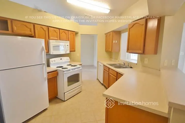847 Mendoza Dr — Photo 5