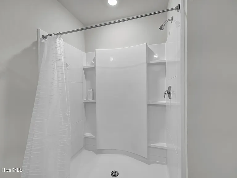 668 Buckeye Rd NE — Photo 23