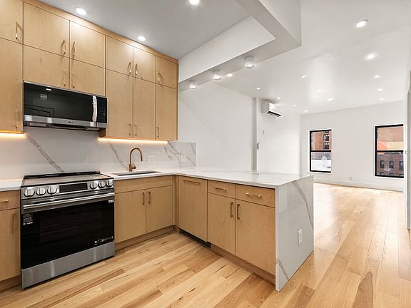5th image of 478 Bergen St #Penthouse