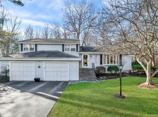 161 Belle Woods Dr, Glastonbury, CT 06033