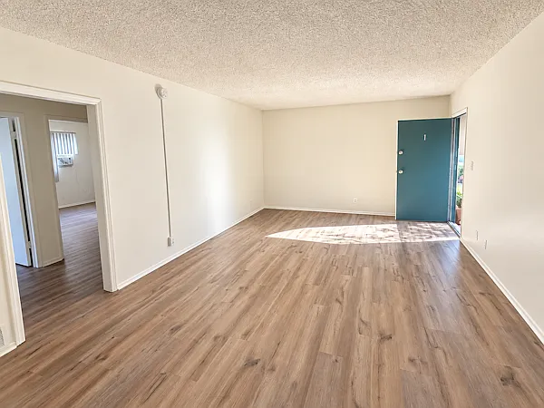 Aqua Vista 11030 — Photo 1