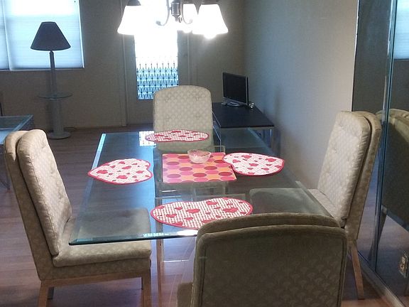5th image of 61 Camden Dr