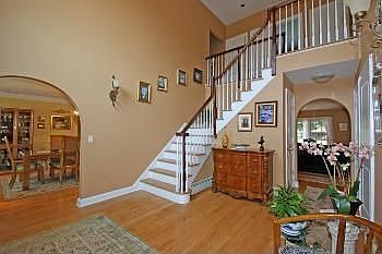 3rd image of 11 Boulderwood Dr