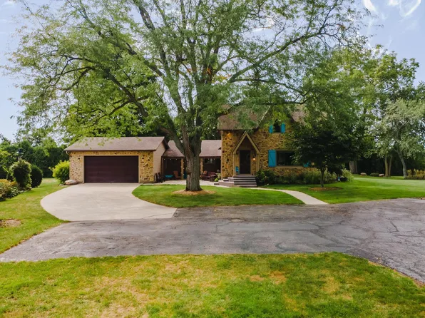 1122 Somerlot Hoffman Rd E, Marion, OH 43302