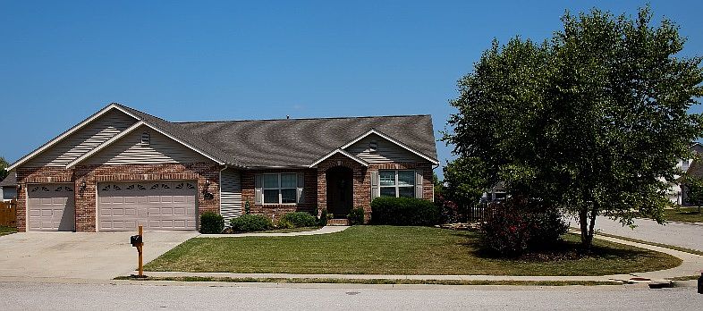 3-car garage ranch home