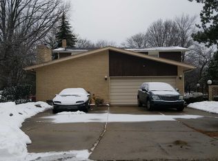 22211 Chatsford Circuit, Southfield, MI 48034