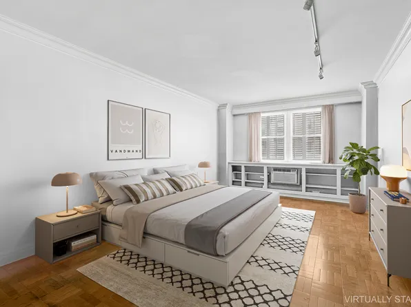 1175 York Avenue image 3 of 10