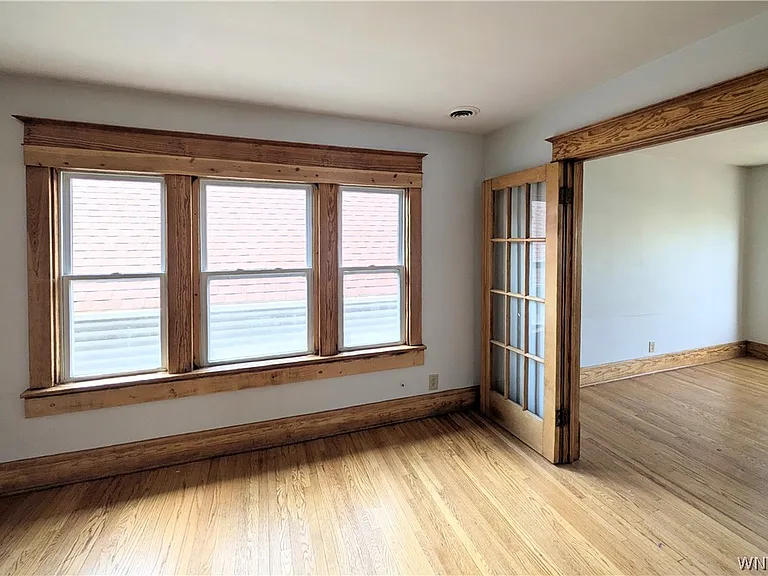 47 Bridgeman St #UPPER — Photo 10