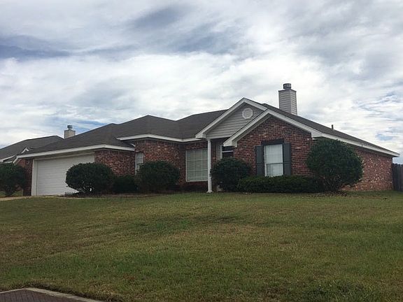 3rd image of 108 Ash Ridge Pl