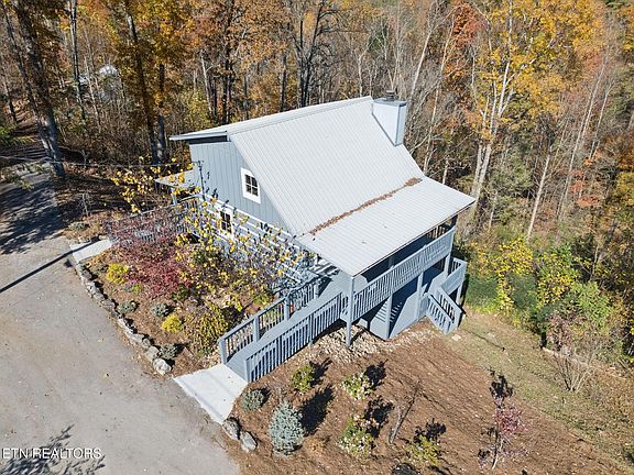 2nd image of 306 Beech Ridge Ln