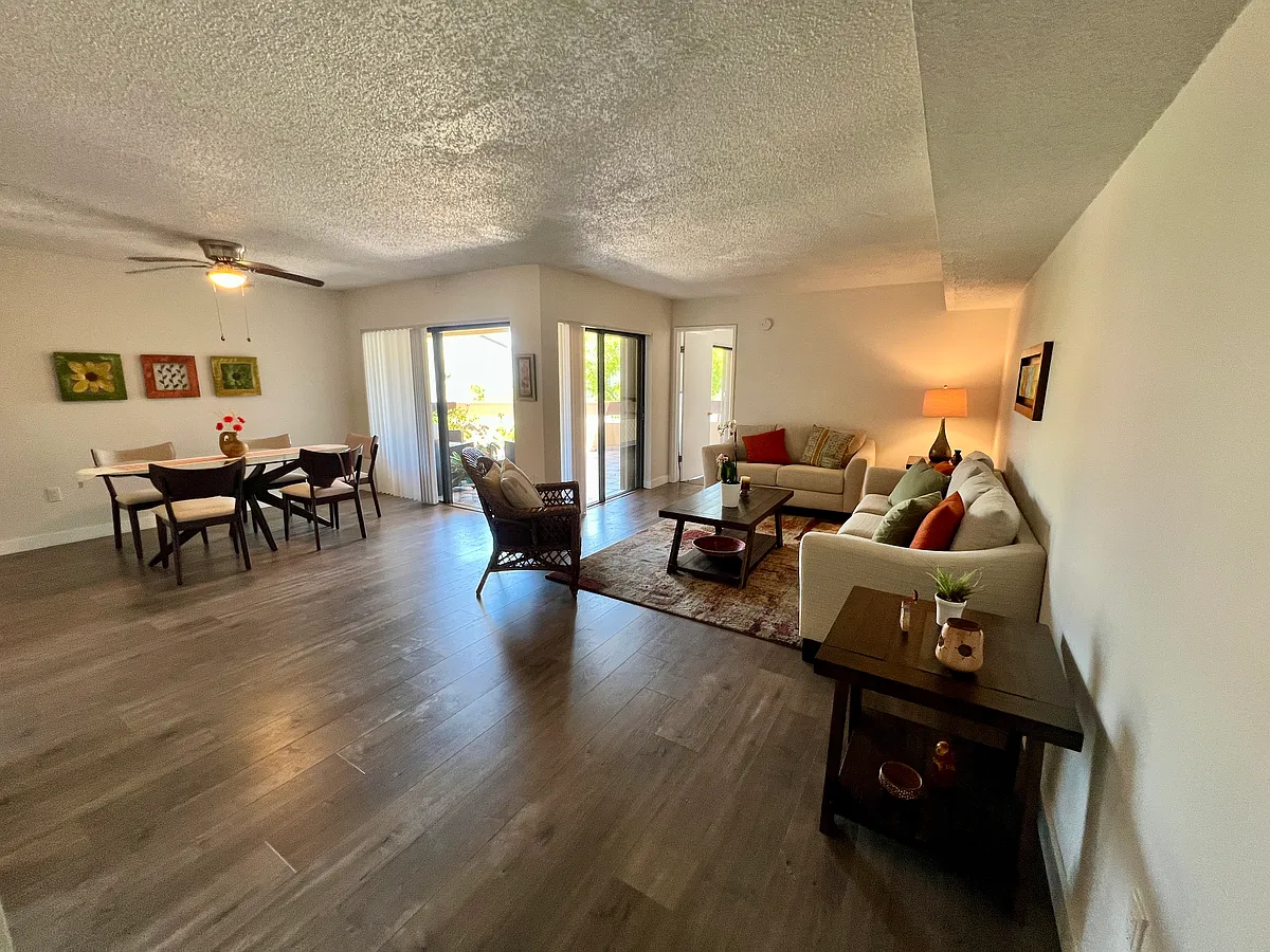 Living Room - 9255 SW 125th Ave #407R