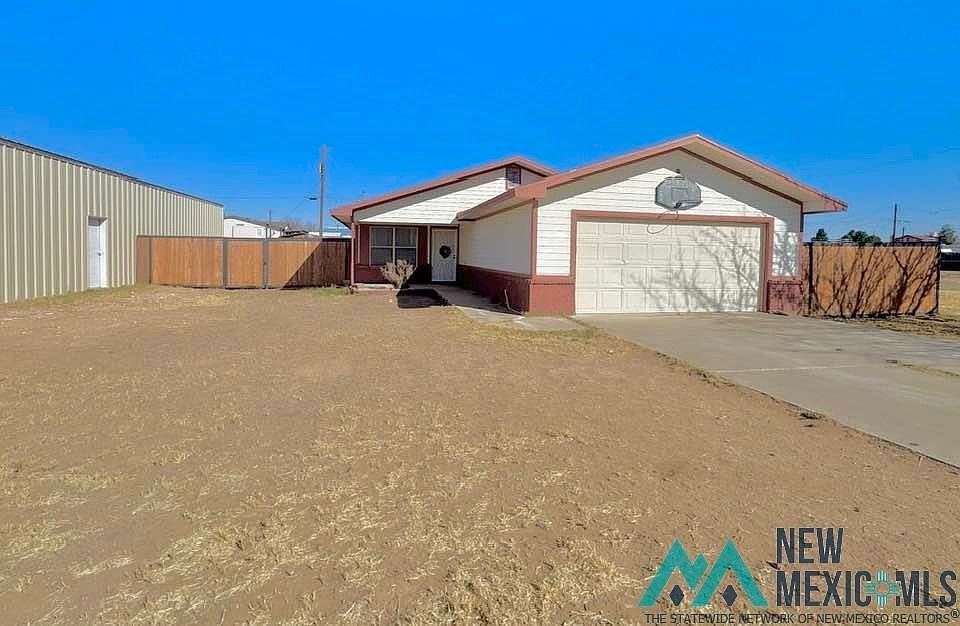 1st image of 2112 Algerita St