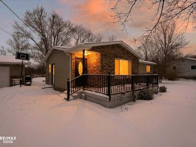 6161 Finch Ln, Flint, MI, 48506