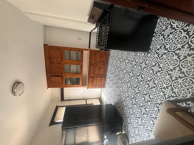 2921 Helen St #UPPER — Photo 12