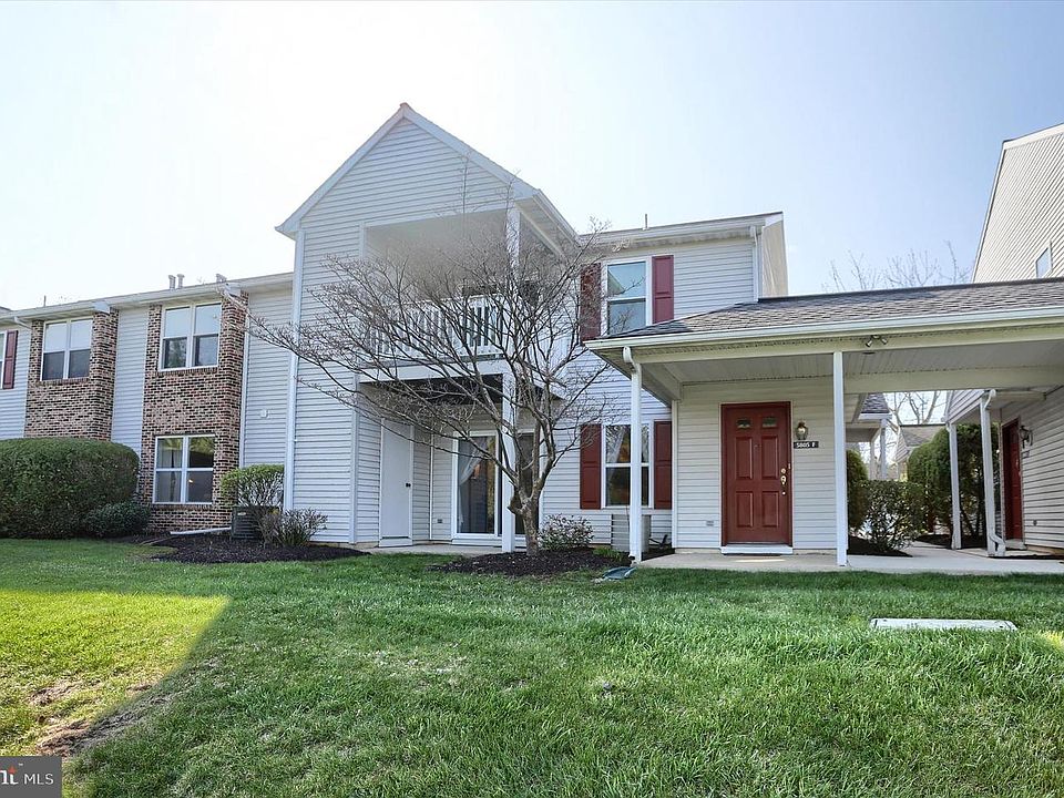 1st image of 5805 Hidden Lake Dr