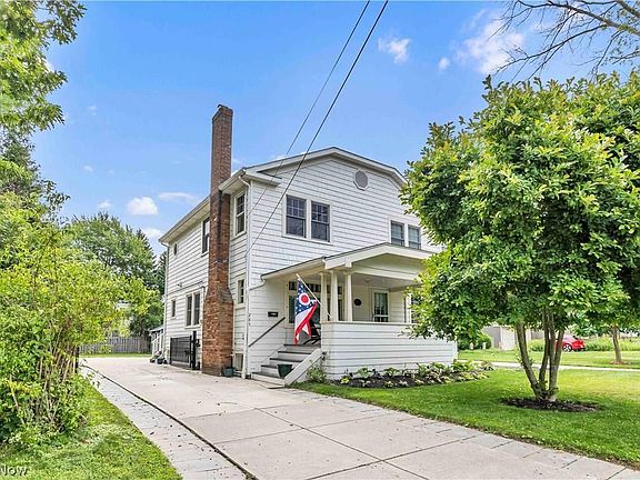 2nd image of 285 Bassett Rd