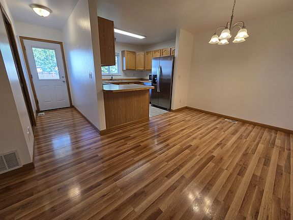 3rd image of 8231 Williwa Ave Unit A