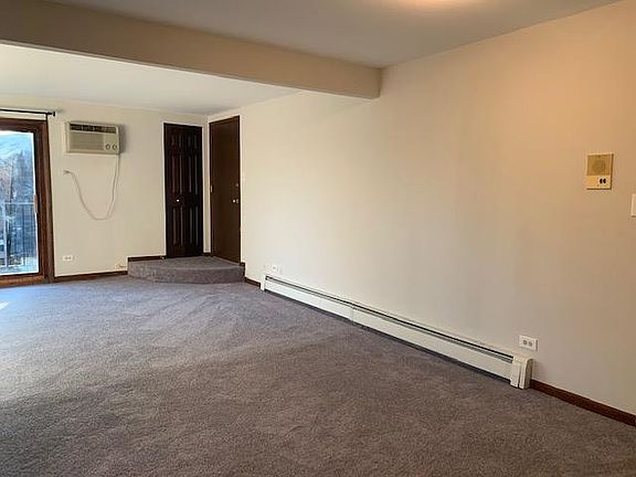 2nd image of 620 W 65th St #6