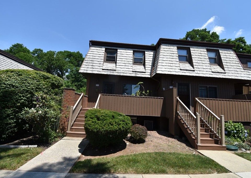 1st image of 31A Heritage Dr
