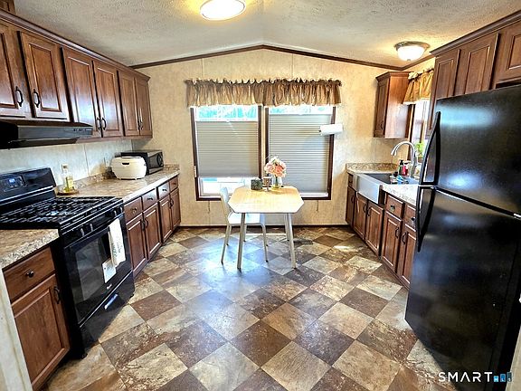 3rd image of 441 Main Street LOT 702