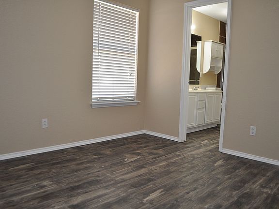 5th image of 2739 Lexie Ln