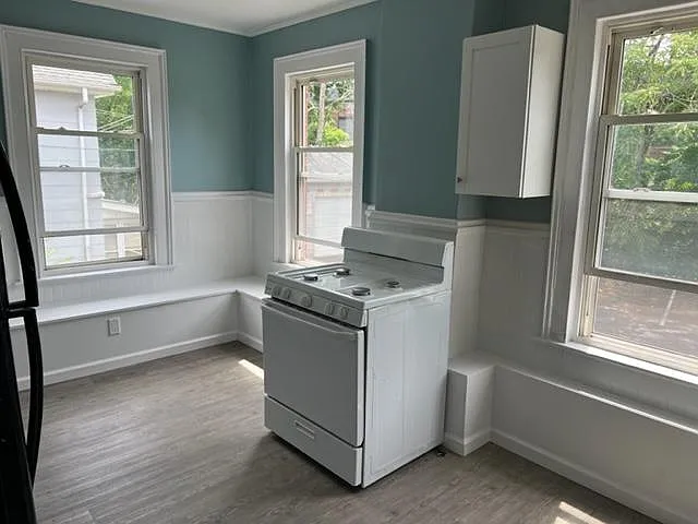 27 Spring St — Photo 2