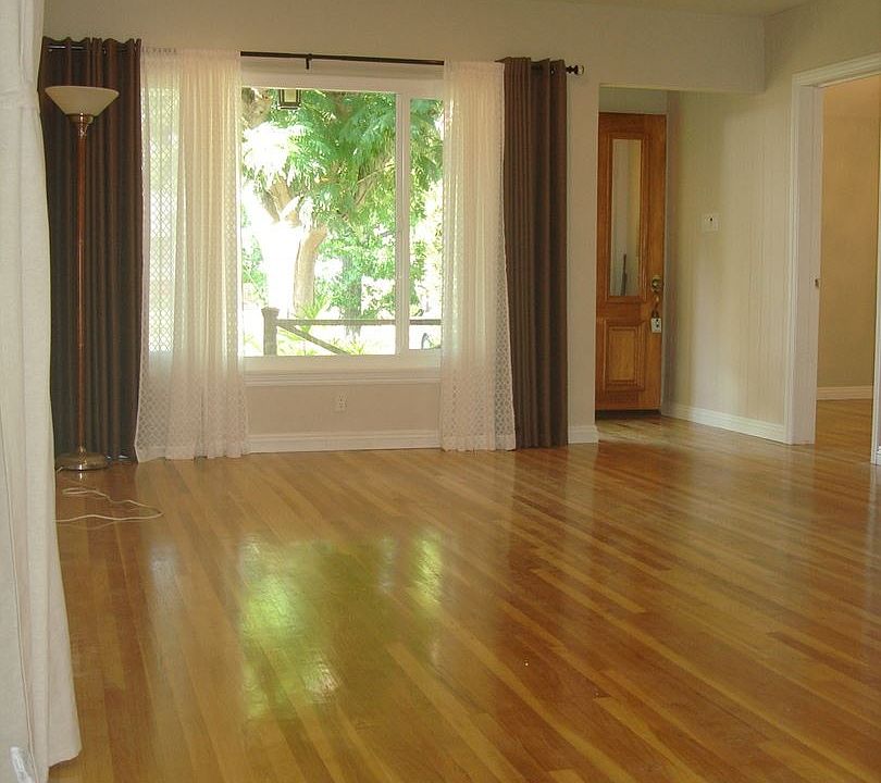 1st image of 1106 W Teresa St