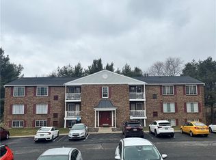 954 Wood Hollow Dr, Cranberry Township, PA 16066
