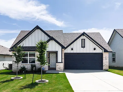 162 Ellenora Dr Photo 1