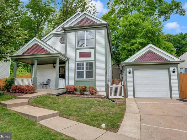 15262 Larkspur Ln, Dumfries, VA 22025