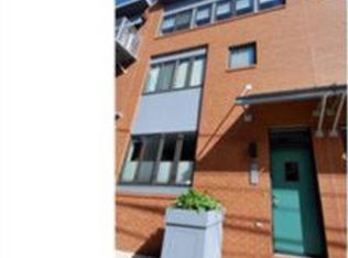 621 N 10th St, Philadelphia, PA 19123