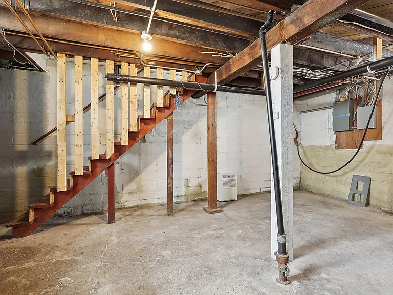 1119 Matilda St — Photo 27