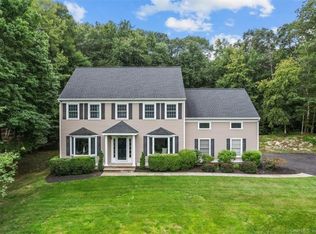 585 Barrack Hill Rd, Ridgefield, CT 06877