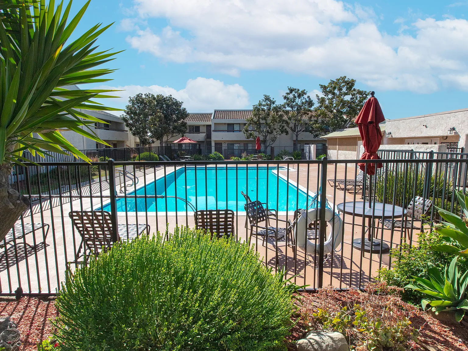 Citrus Glen Apartments — Photo 2