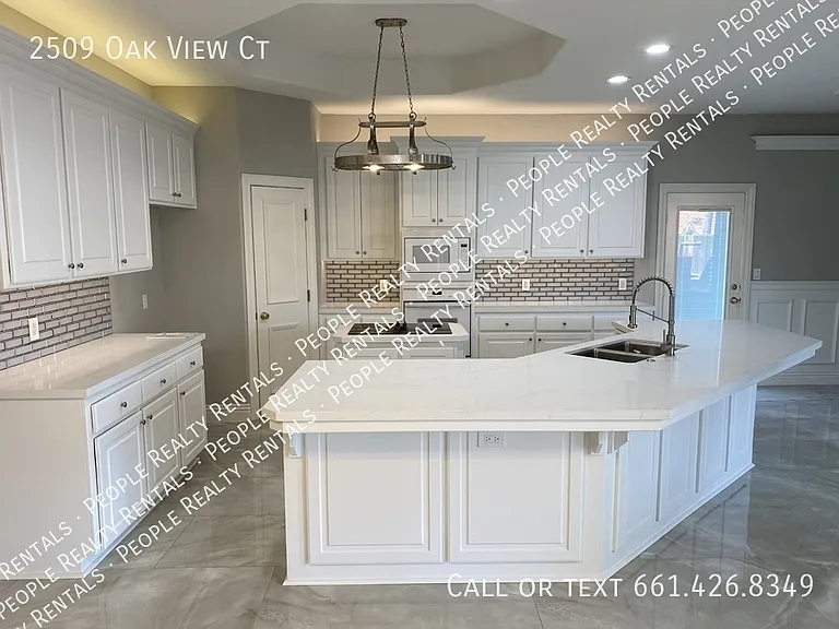 2509 Oak View Ct — Photo 32