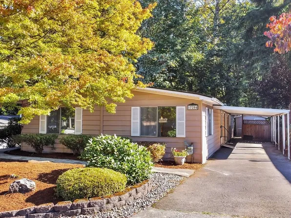 17204 119th Avenue NE, Bothell, WA 98011