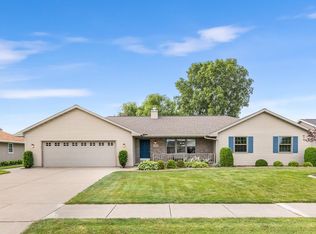 1193 Countryside Dr, De Pere, WI 54115