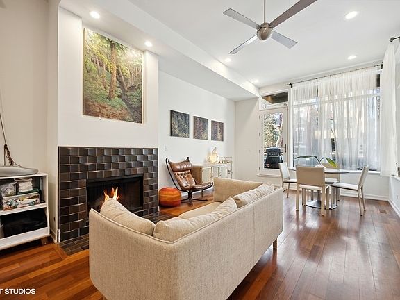 5th image of 1005 N Wolcott Ave #1