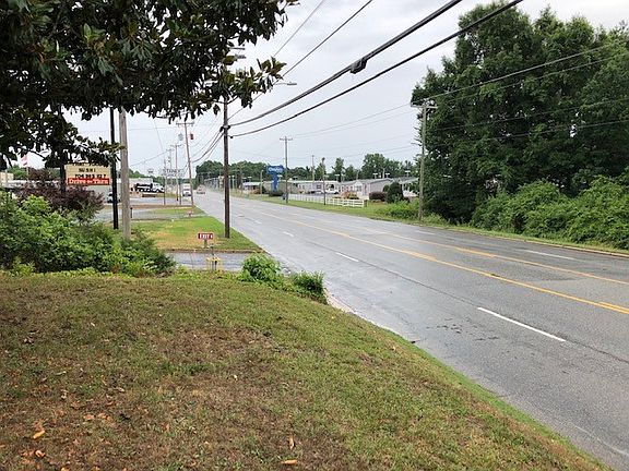 3rd image of 1451 Us Highway 52 N