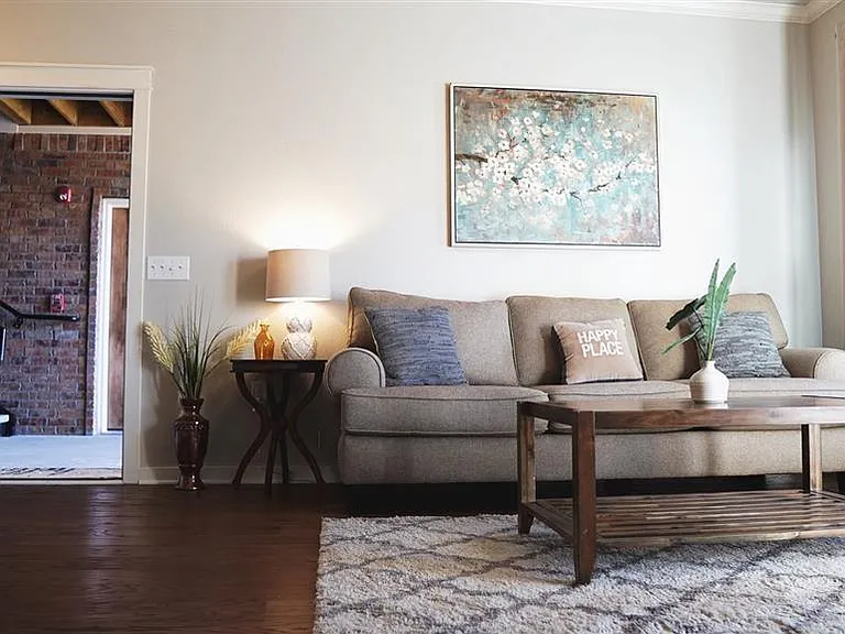 Highland Park Apartments — Photo 14