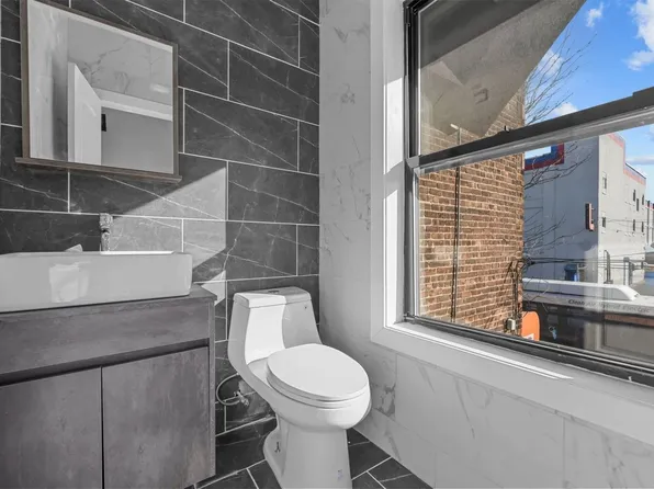 184-09 Jamaica Avenue image 9 of 13