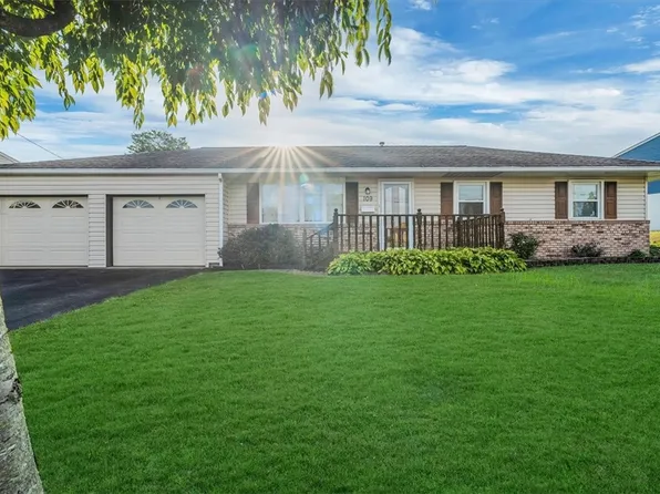 109 Forbes Dr, Latrobe, PA 15650